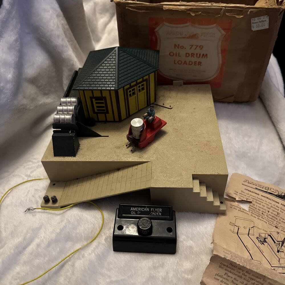 American Flyer Vintage S-Gauge #779 Oil Drum Loader, Untested